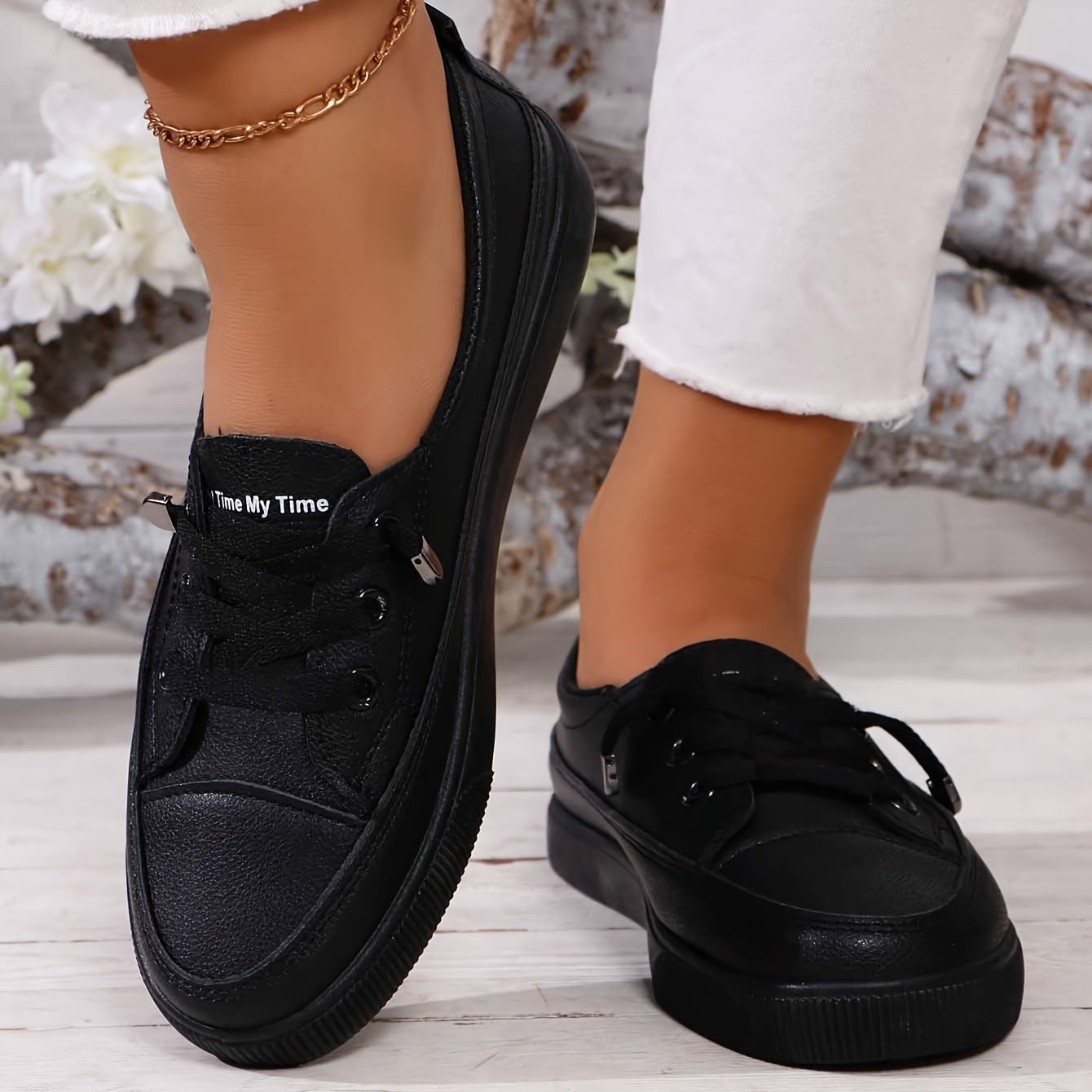 Beatrix | Sneakers
