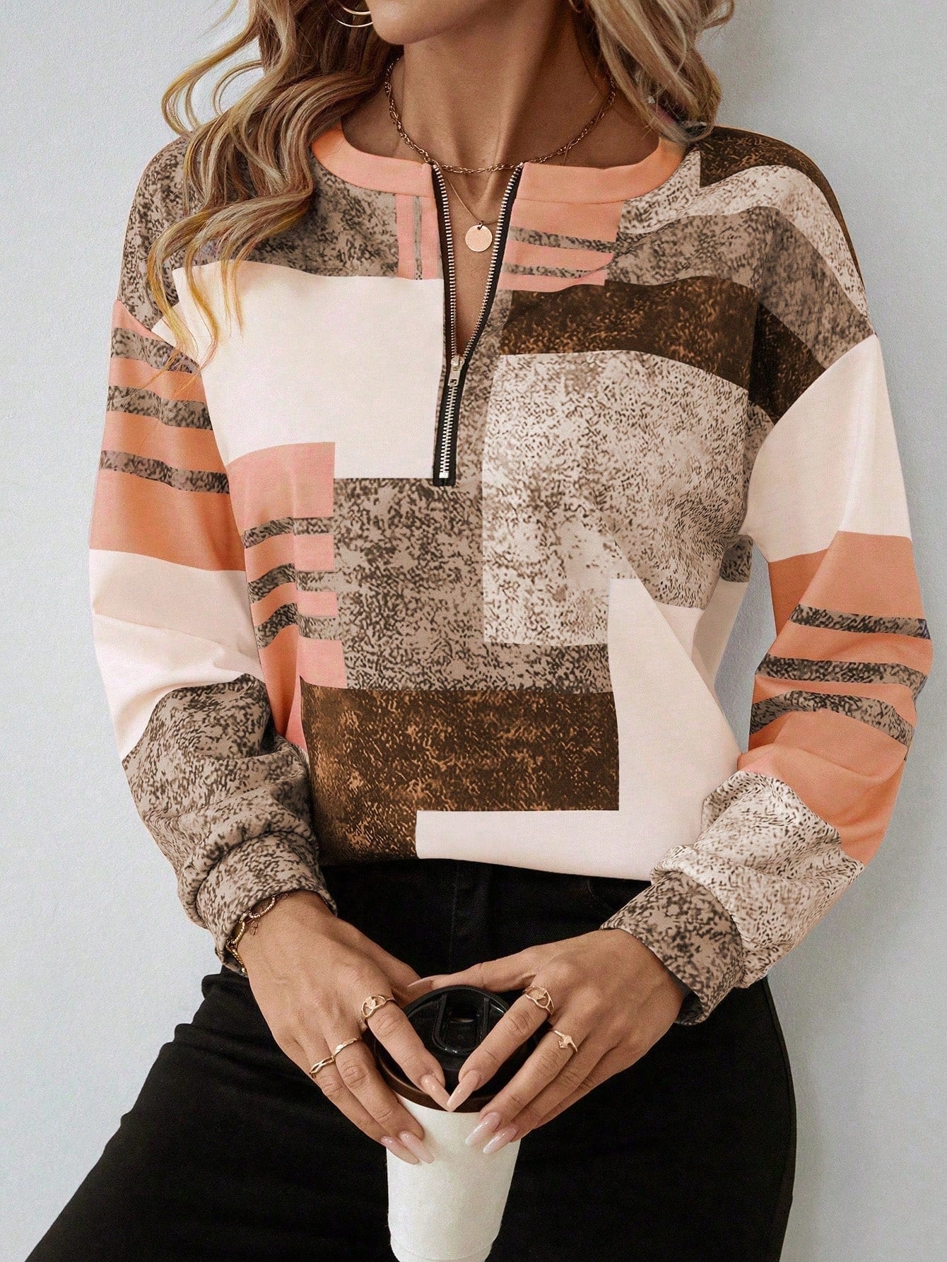Novara | Classic Vintage Sweatshirt